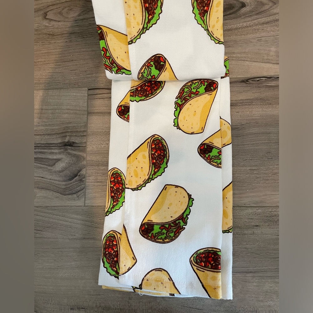 Living Essentials Taco Kitchen Towels - Picture 4 of 4